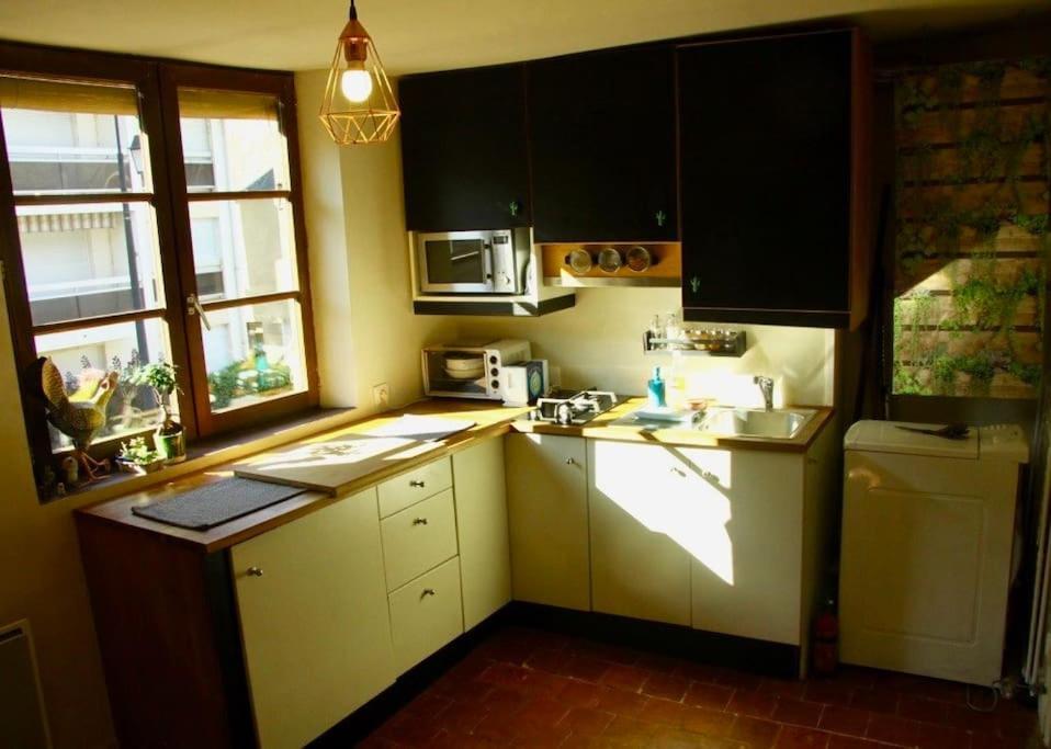 Cosy Apartment By The Magical Marais De Бурж Экстерьер фото